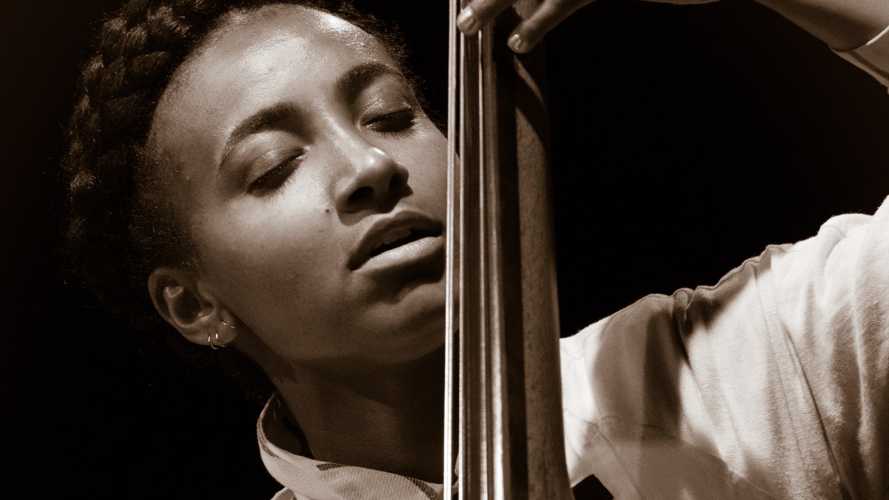 esperanza-spalding-7383842-2915239-jpg