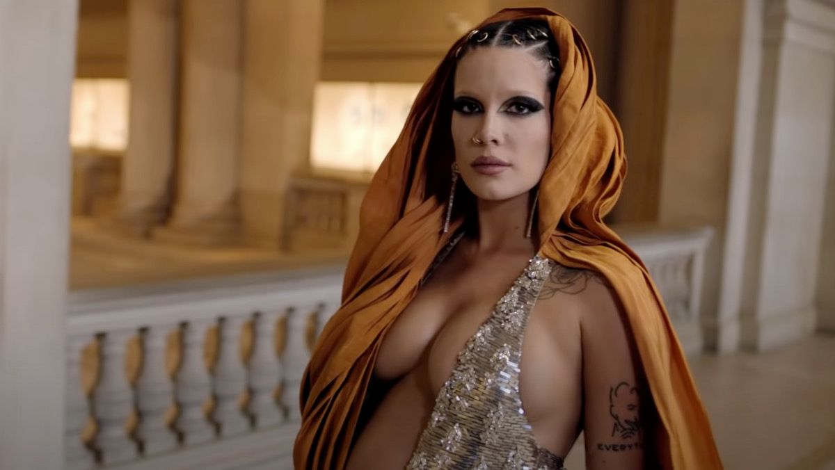 halsey-7596927-8012708-jpeg