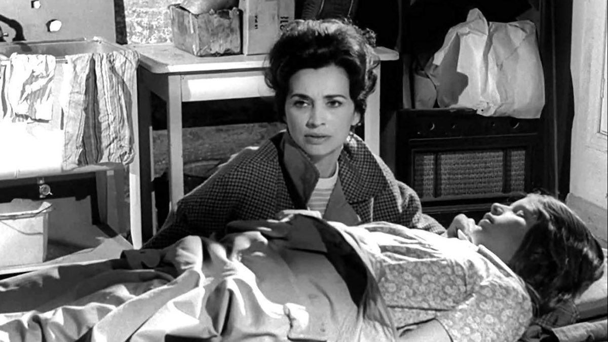 night-of-the-living-dead-1096694-7172841-jpeg