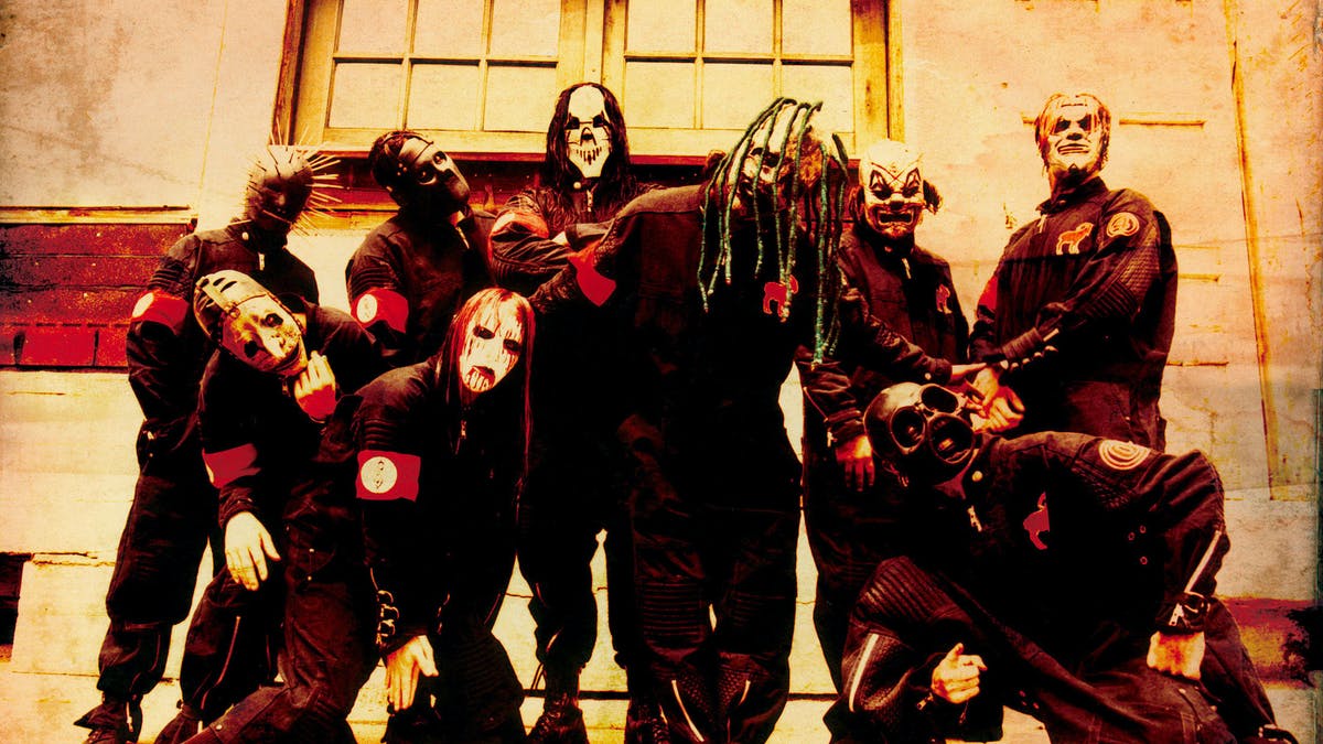 slipknot-promo-2001-8560502-2609910-jpeg