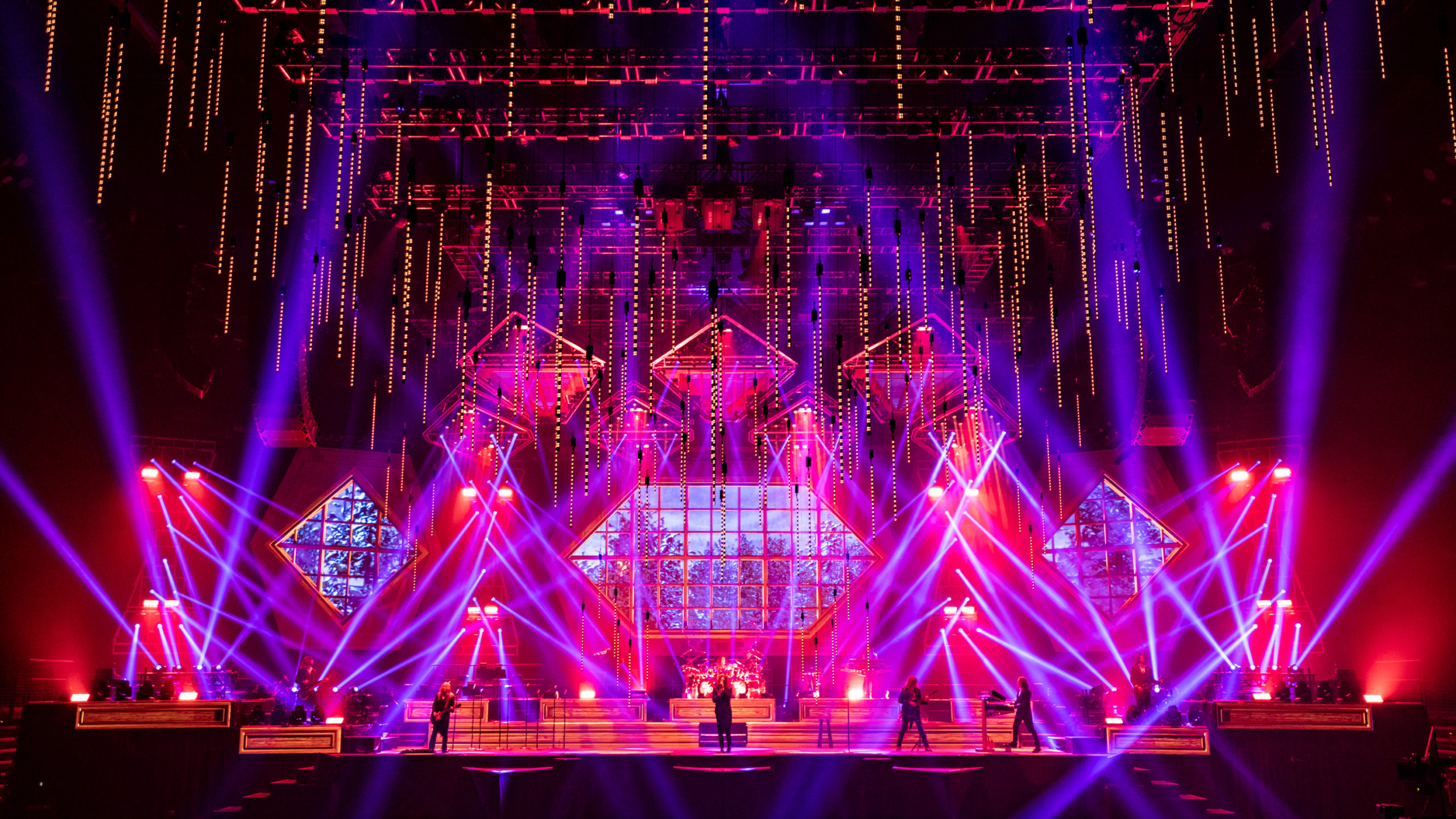 trans-siberian-orchestra-scaled-4278699-6849939-jpg