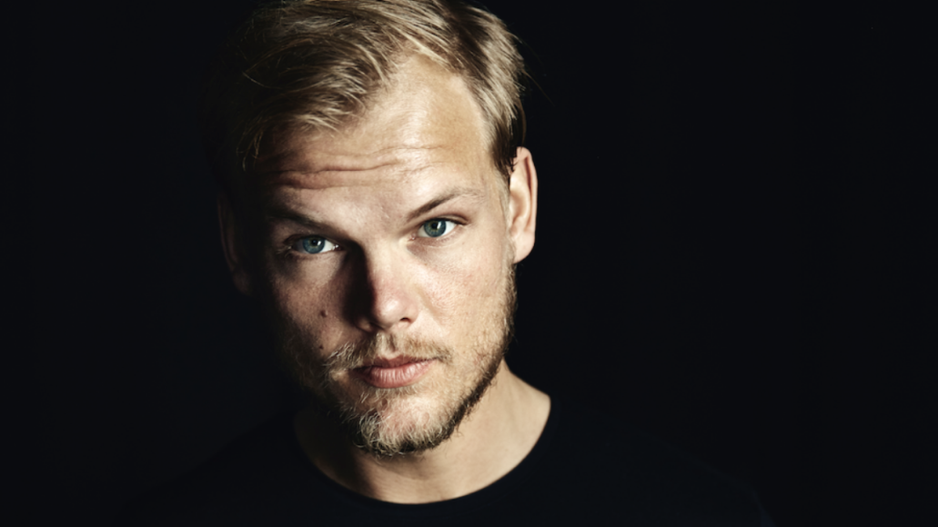 avicii-photo-by-sean-eriksson-9236281-4603980-png