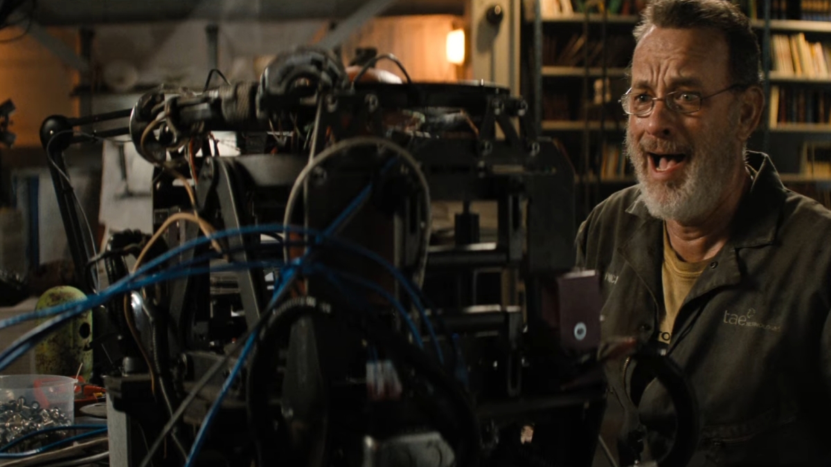 finch-trailer-tom-hanks-apple-tv-6699145-9086767-jpg