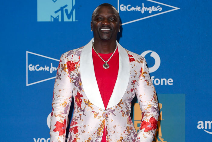 akon-ema-9442656-9462602-jpg