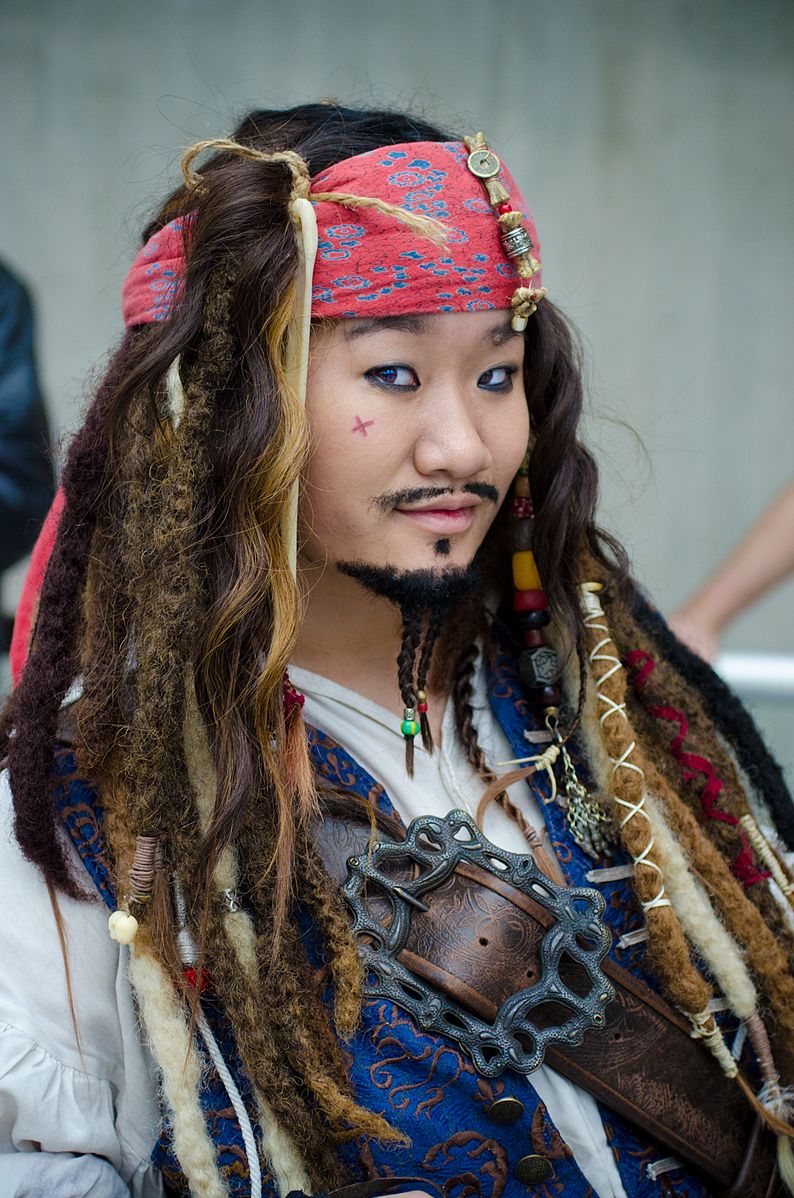 Les gens adorent porter le costume de Jack Sparrow