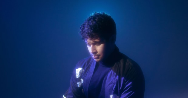 air-apparent_moodydarkroom-3563610-9852352-jpg