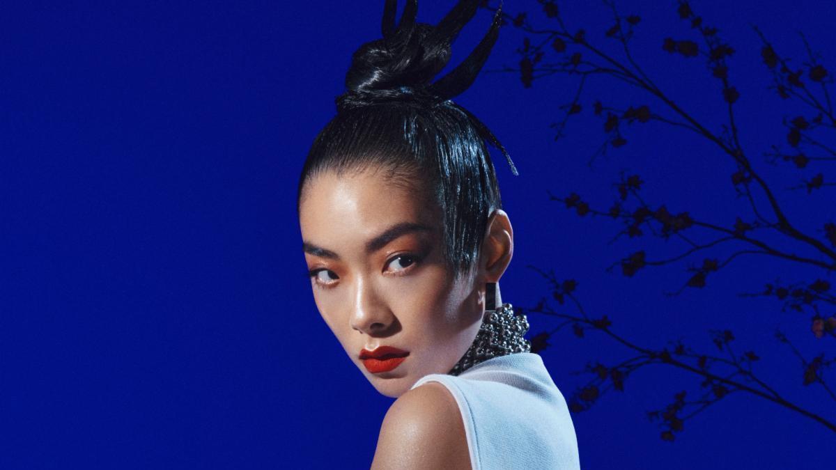 hold-the-girl-press-shot-credit-thurstan-redding_wide-c8df68aa0138f8bd04f96c43d4faa0659ece241f-5853393-5211090-jpeg