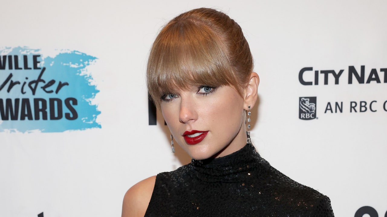 taylor-swift-8667770-5645875-jpg