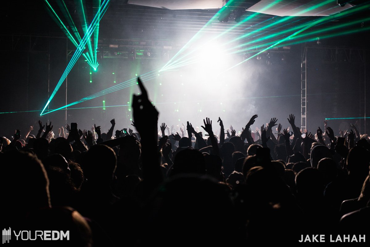 biggiganticshow-19-8755715-4062011-jpg