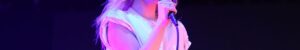 Paramore adresse une agression apparente lors d’un concert dans l’Utah : « Paramore ne tolère pas la violence »