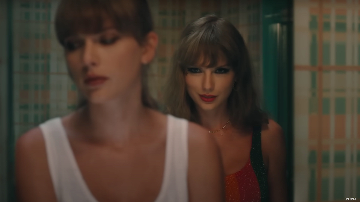 taylor-swifts-22anti-hero22-video-6967324-1063074-jpg