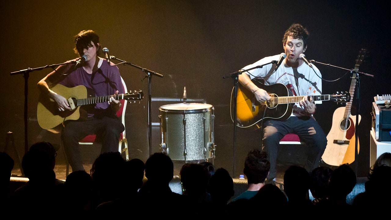 animal-collective-european-tour-8100651-6730605-jpg