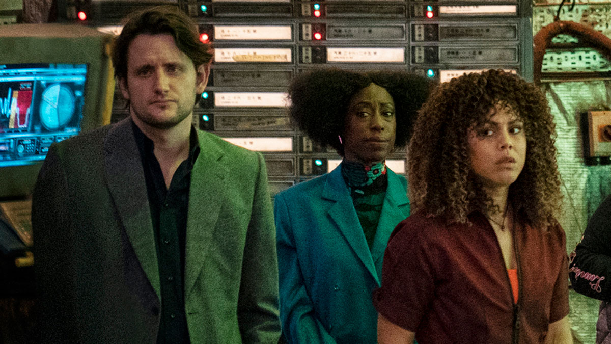 avenue-5-zach-woods-lenora-crichlow-2298495-4983017-jpg