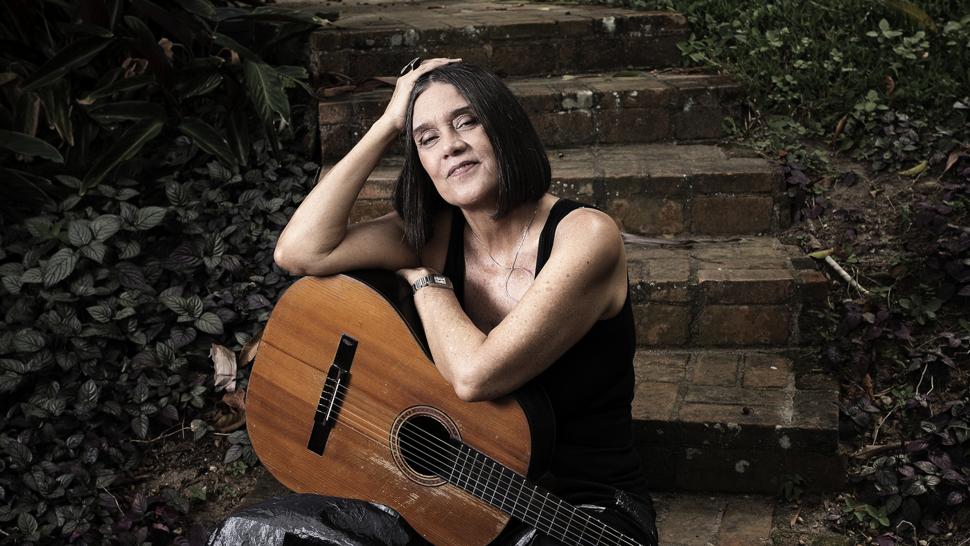 joyce-2-_-credit_-leo-aversa_wide-9a6927474e29a9586fef97cff890d7667bd6c155-s1400-c100-3281357-1501841-jpg