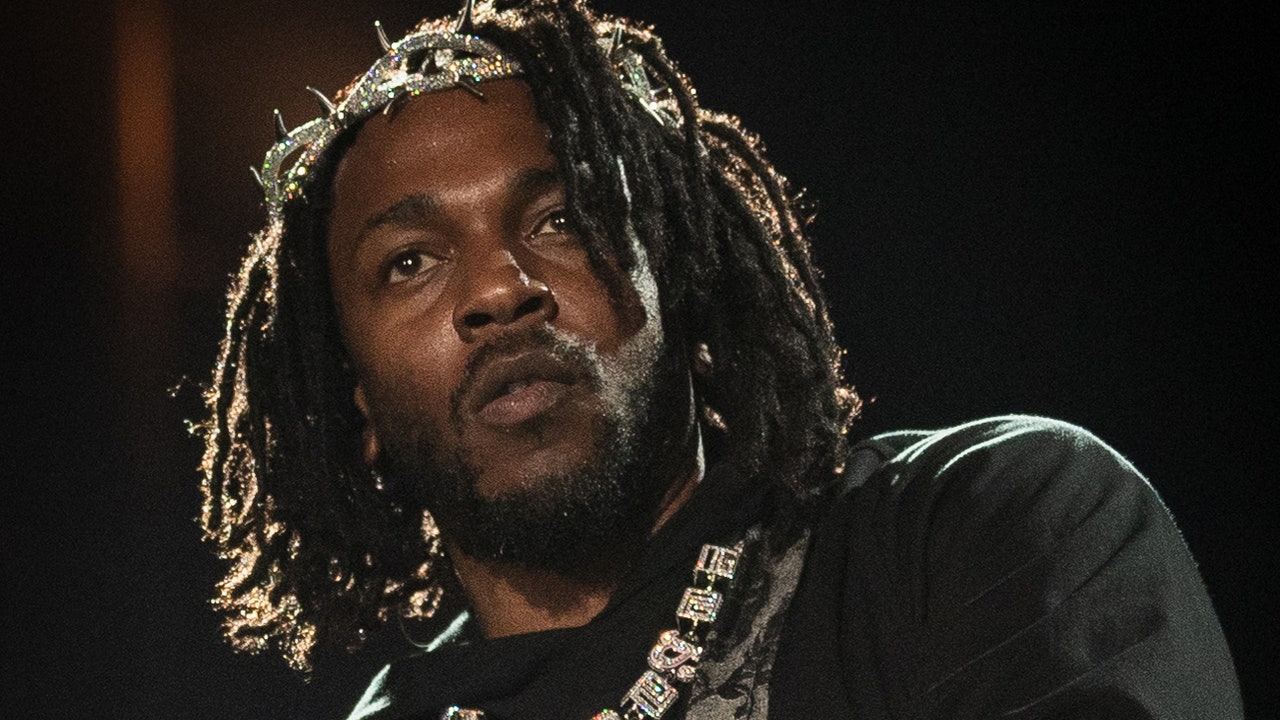 kendrick-lamar-9257662-9116593-jpg