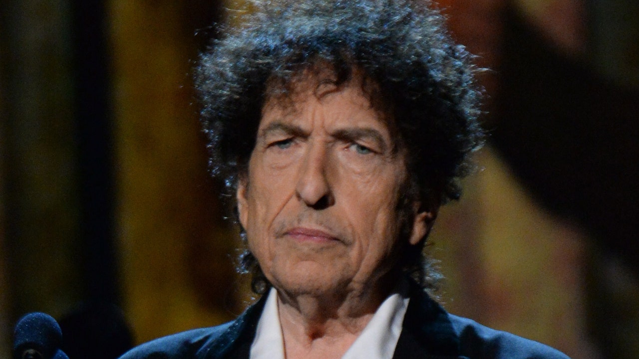 bob-dylan-6842708-8697614-jpg