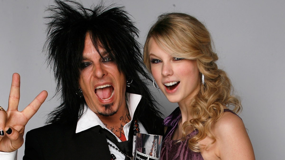 nikki-sixx-taylor-swift-7351112-3891654-jpg