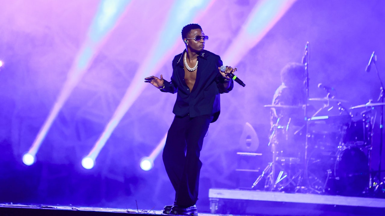 wizkid-7646826-8152829-jpg