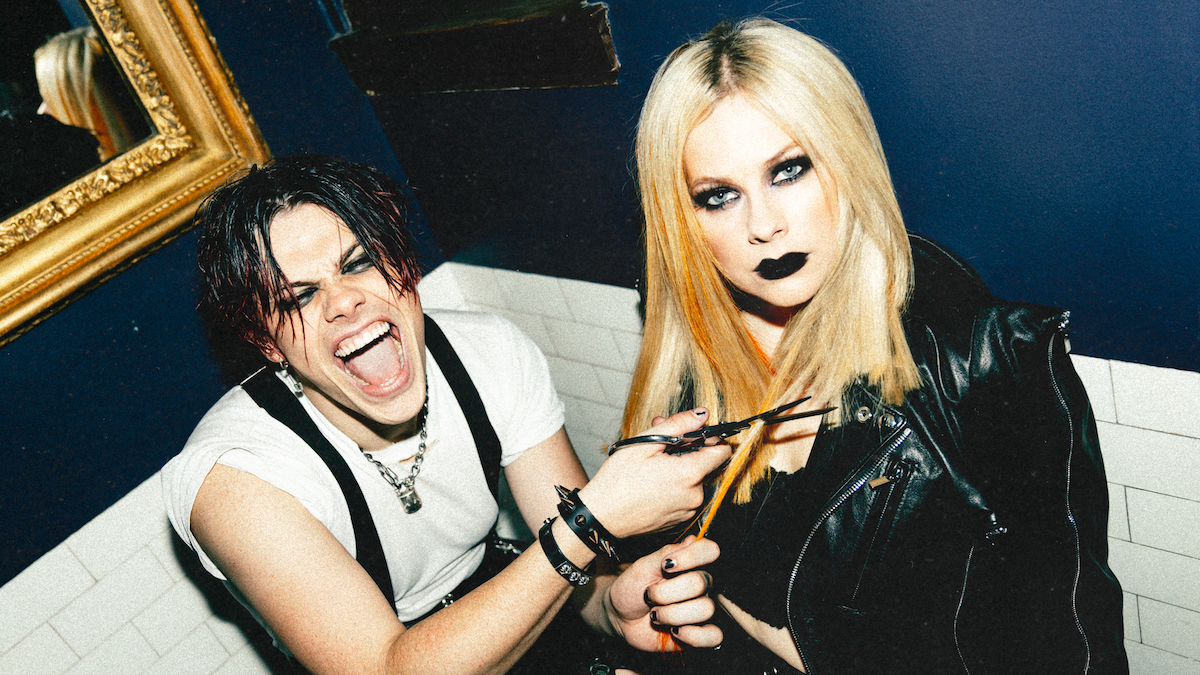 yungblud-and-avril-lavigne-photo-by-tom-pallant-4993868-9340673-jpg