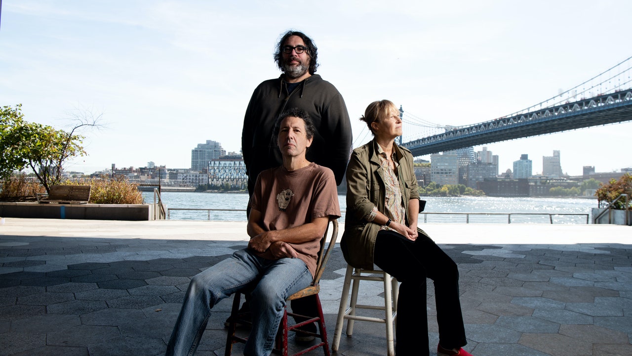 yo-la-tengo-8743169-7831592-jpg