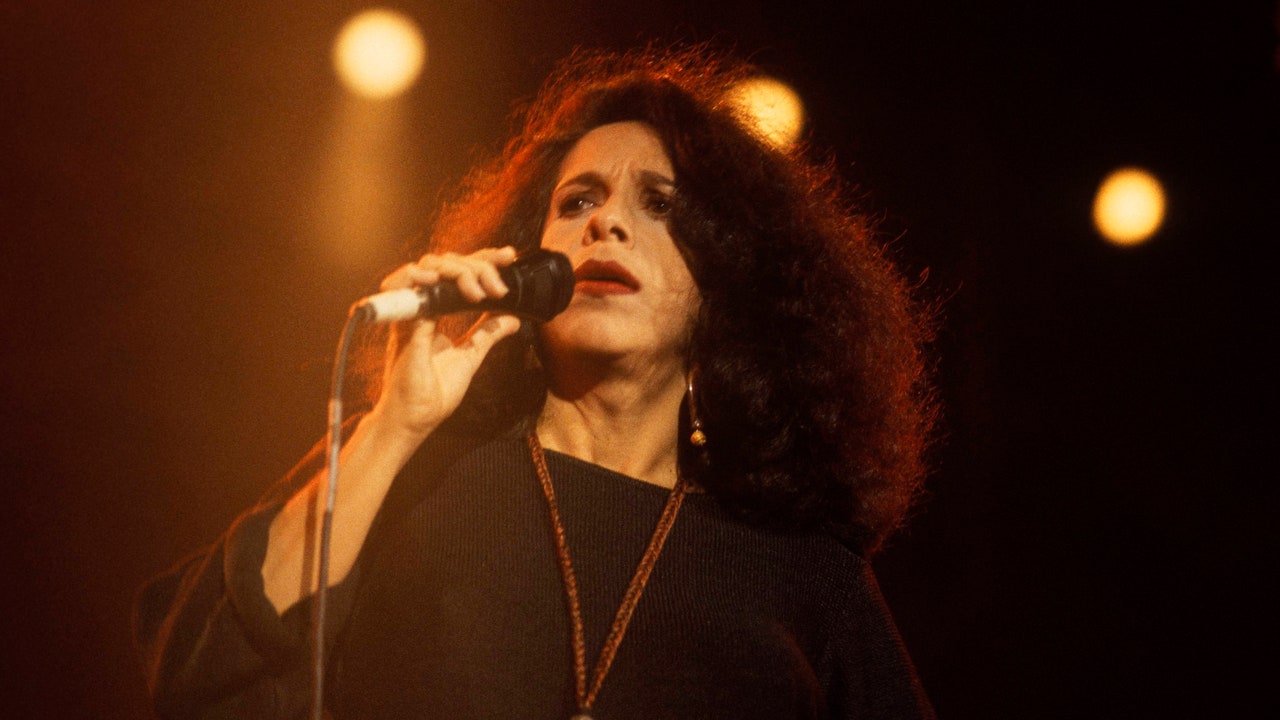 gal-costa-4327274-3361022-jpg