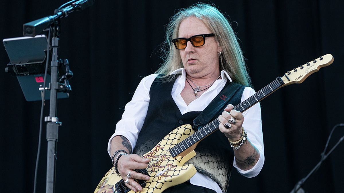 jerry-cantrell-2023-us-tour-2166766-2403606-jpg
