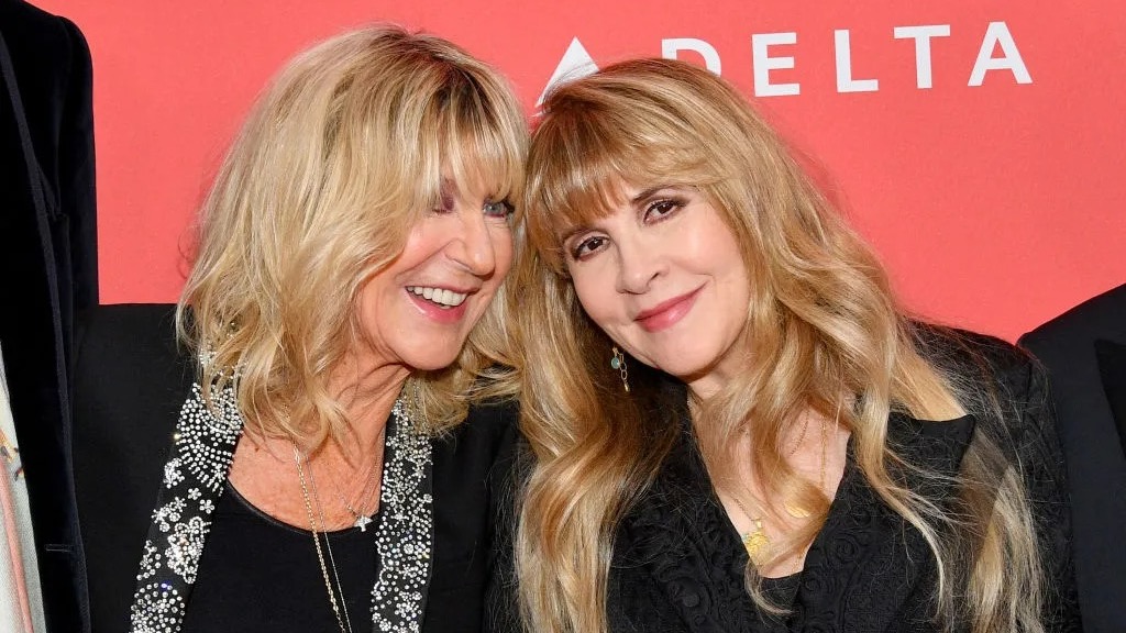 stevie-nicks-christine-mcvie-2830176-6140366-jpeg