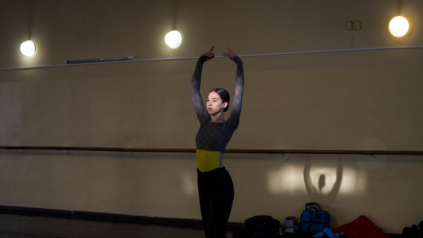 ballet_npr_pgk_01_wide-a1d591e2f0e42a4287f78a08a1b04ac0efe7f9be-s1400-c100-4675361-2744548-jpg