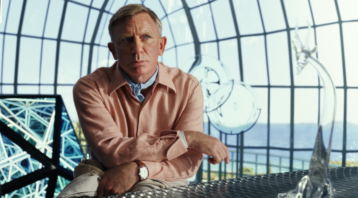 glass-onion-daniel-craig-4120966-7732180-jpg