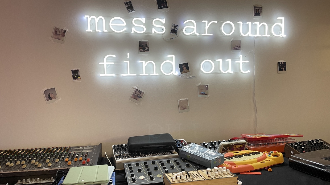 mess-around_wide-7bcdbd5e4e674e7cb79dca804d341bcebf580c43-s1400-c100-9948643-7163523-jpg