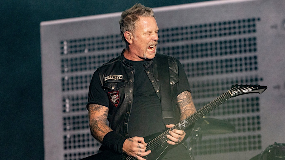 metallica-crypto-scams-6740387-6902784-jpg