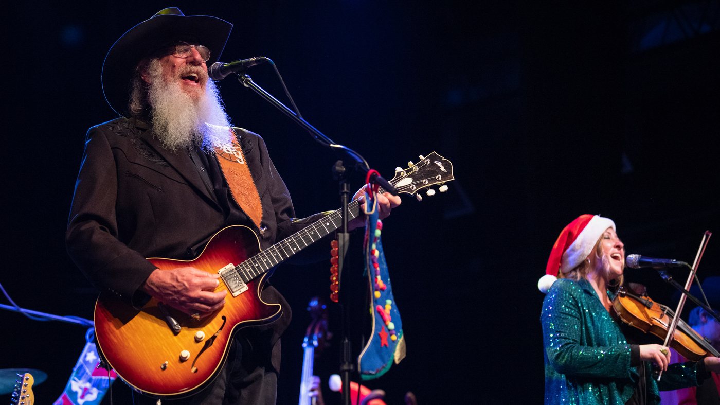 music-11_wide-e351f738d05fe80ab4eeb7faf2e9a352608d18d1-s1400-c100-7952900-7004792-jpg