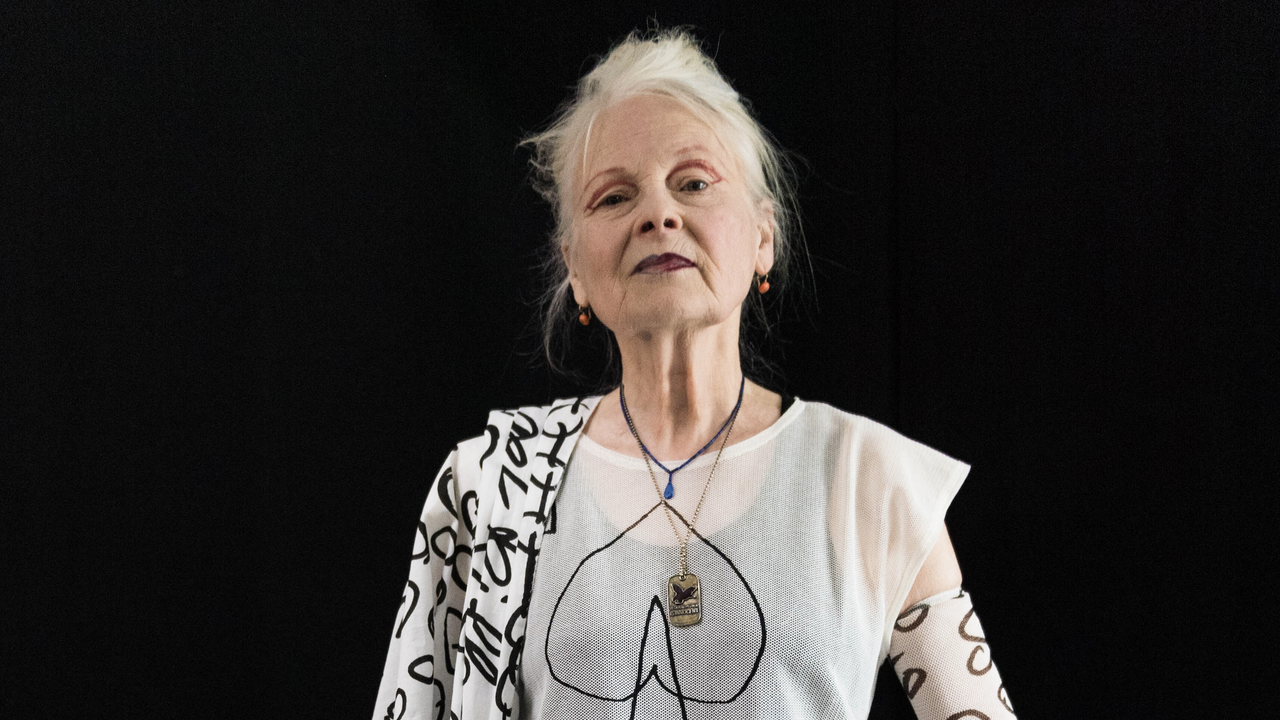 vivienne-westwood-dead-death-dies-2022-fashion-designer-sex-pistols-punk-4674457-9341347-png