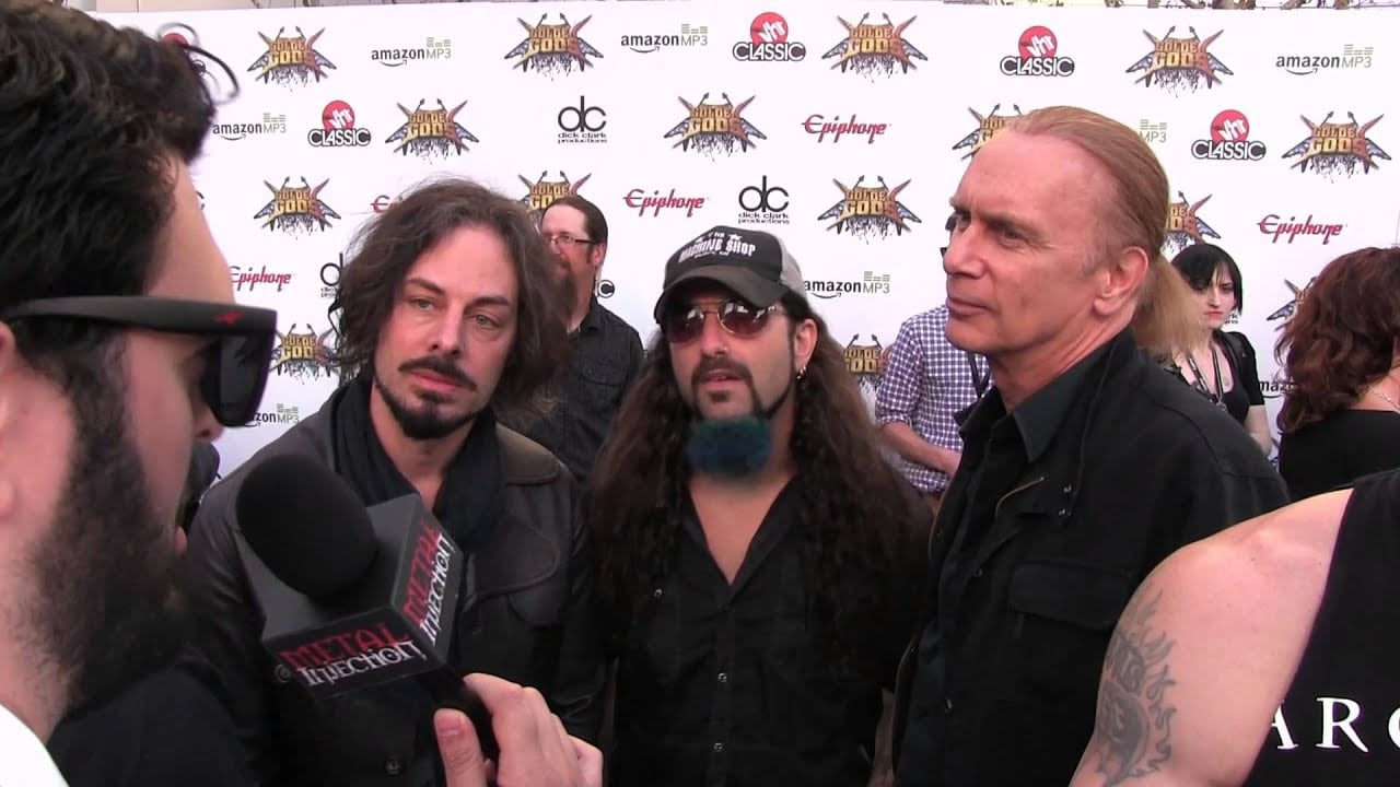 winery-dogs-interview-at-revolve-9207721-8423729-jpg