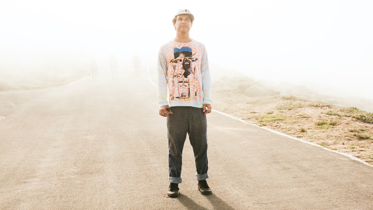 avey-tare-7719301-6069475-jpg