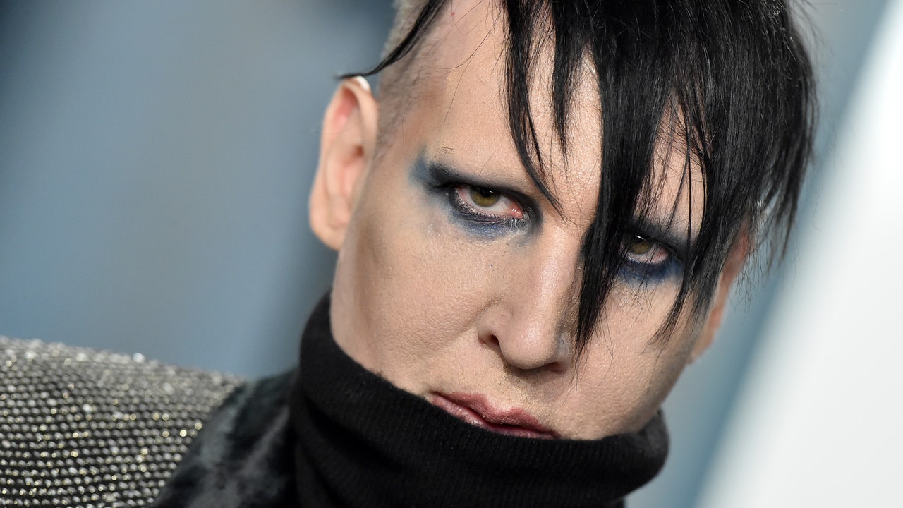 marilyn-manson-8048988-2266847-jpg