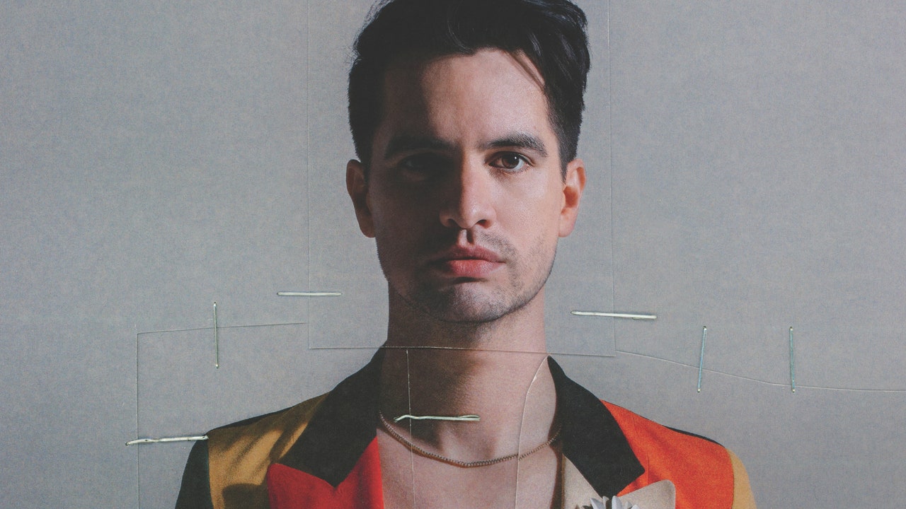 panic-at-the-disco-brendon-urie-5682877-7409312-jpg