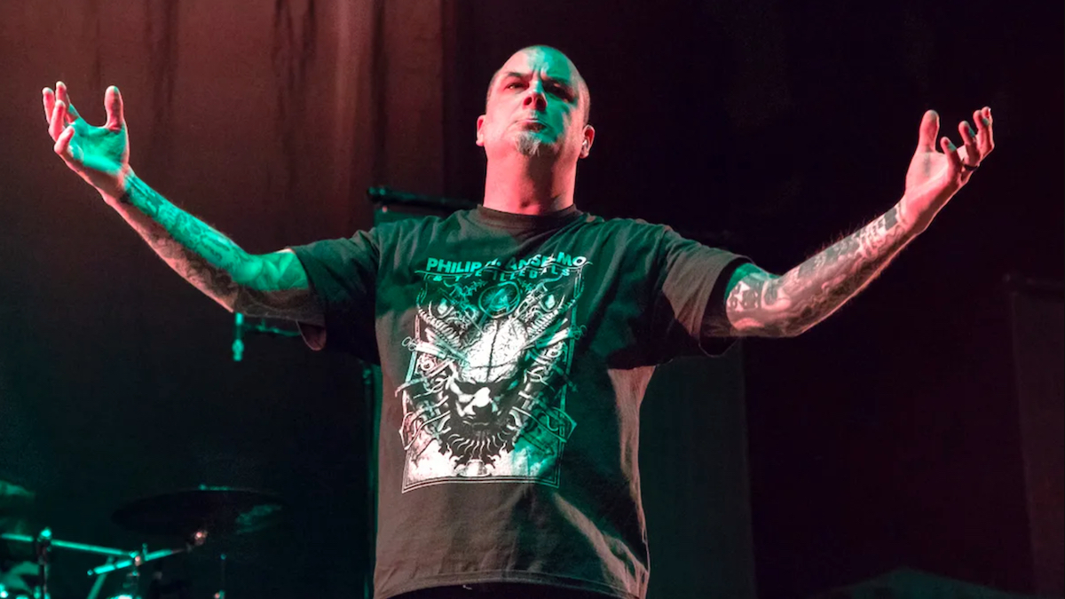 panteras-philip-anselmo-photo-by-johnny-perilla-3629779-2028461-jpg