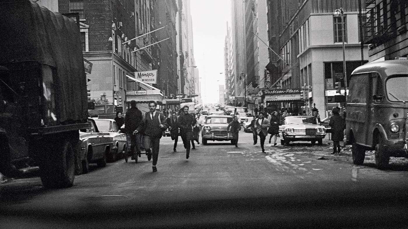 paul-mccartney-p1964-10-10_ds_cover-12-54-10_wide-f70ef08bd134e6a7085df76df293e9a7b08839d2-s1400-c100-8293899-9344763-jpg