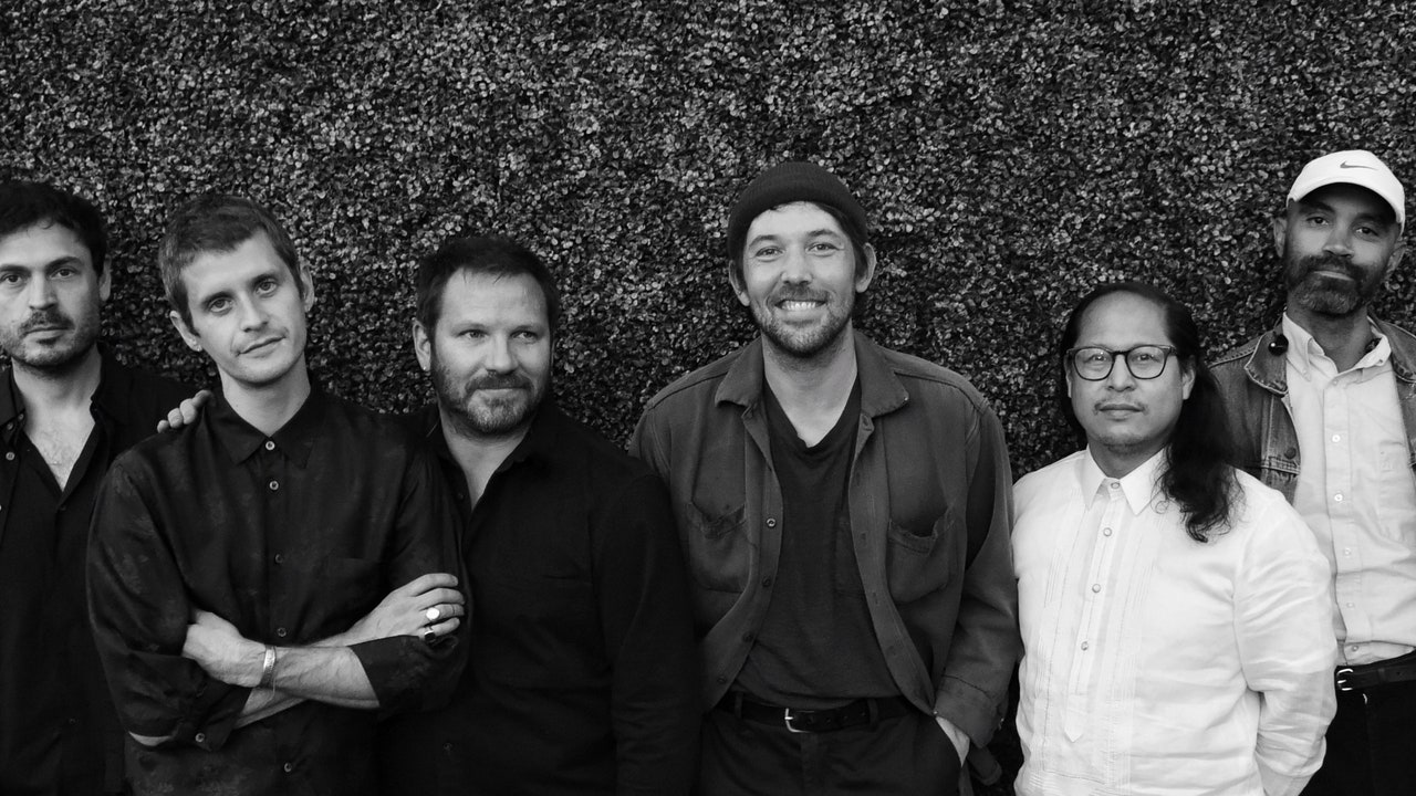 fleet-foxes-1364673-6451250-jpg