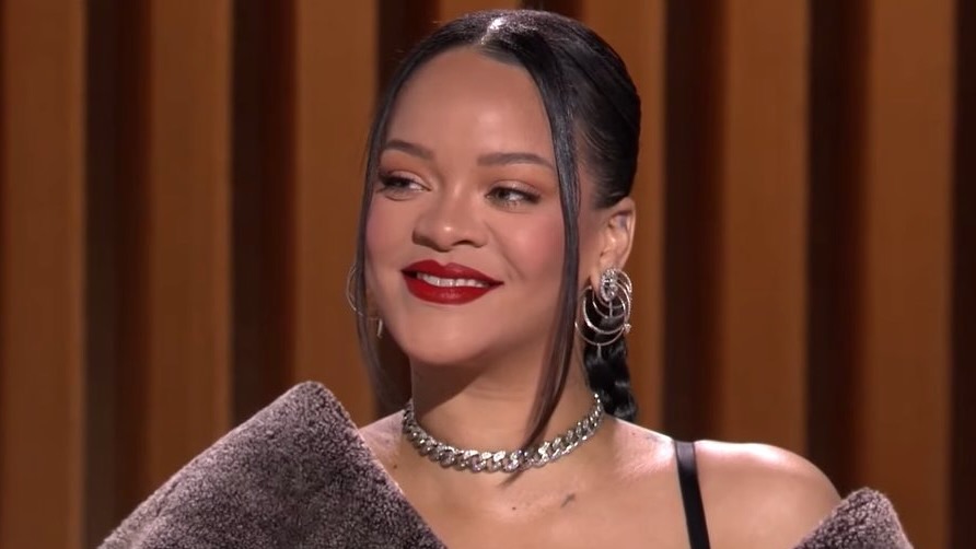 rihanna-2473280-4074814-jpeg