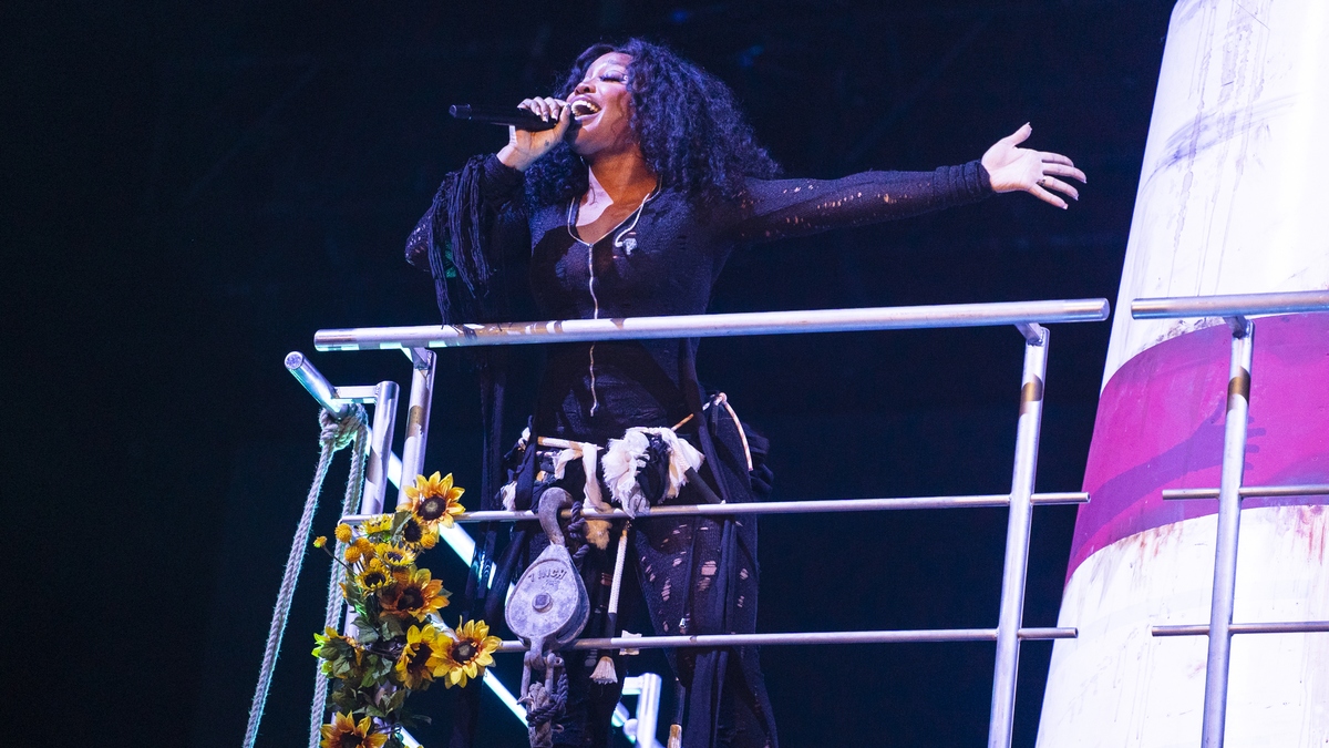 sza-sos-tour-3678448-4762855-jpg