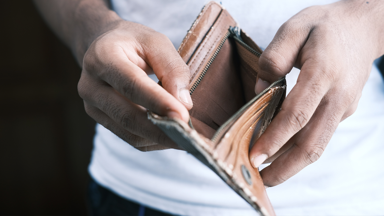 wallet-9576087-1810249-png