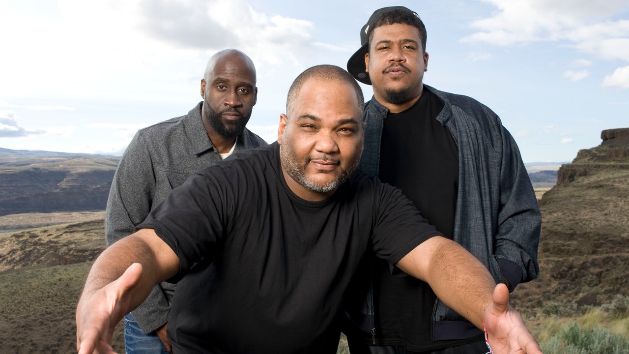 de-la-soul-8679440-8922786-jpg