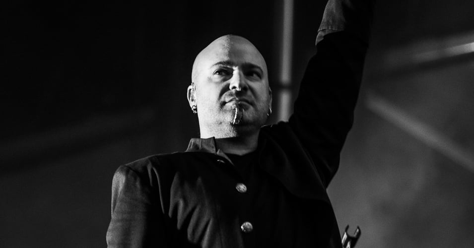 disturbed-david-draiman-7683991-7471083-jpg