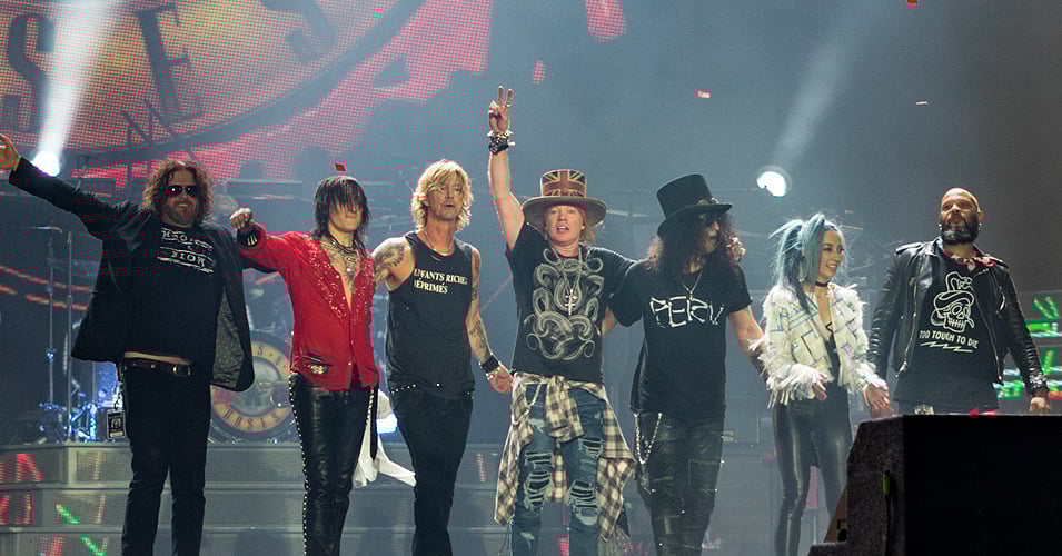 guns-n-roses-2017-9565591-5599368-jpg