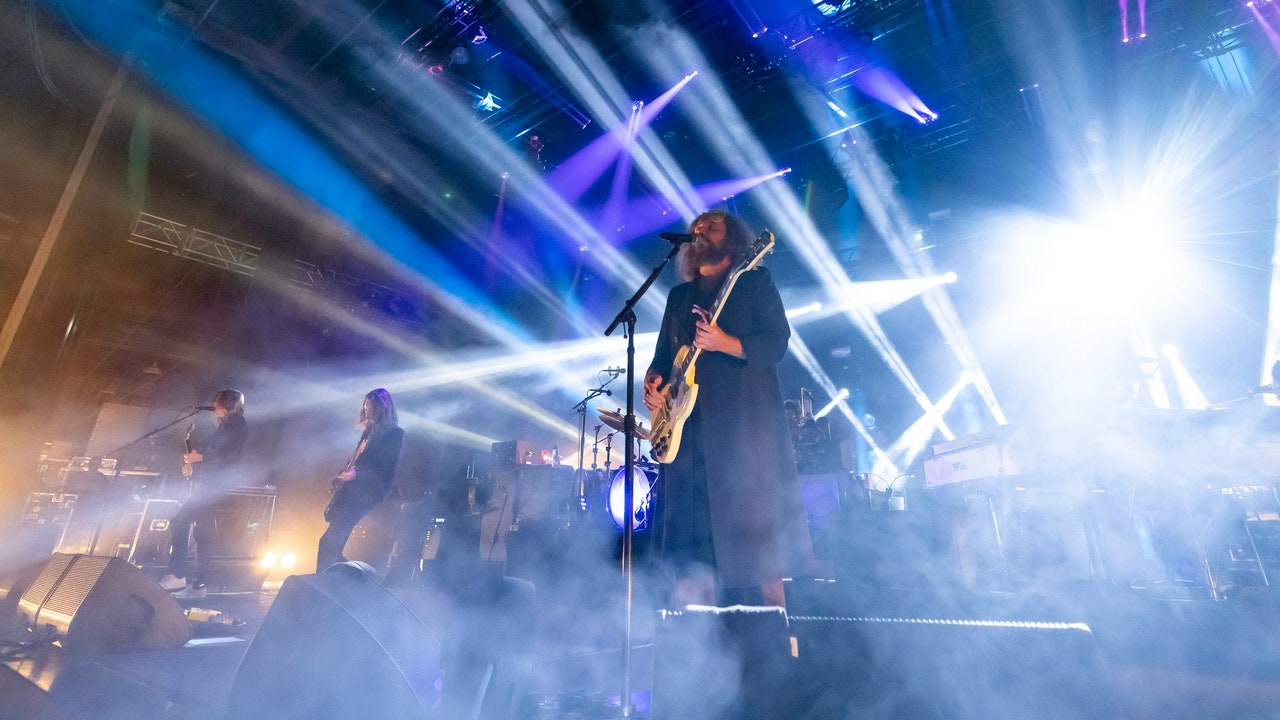 my-morning-jacket-2266812-5314828-jpg