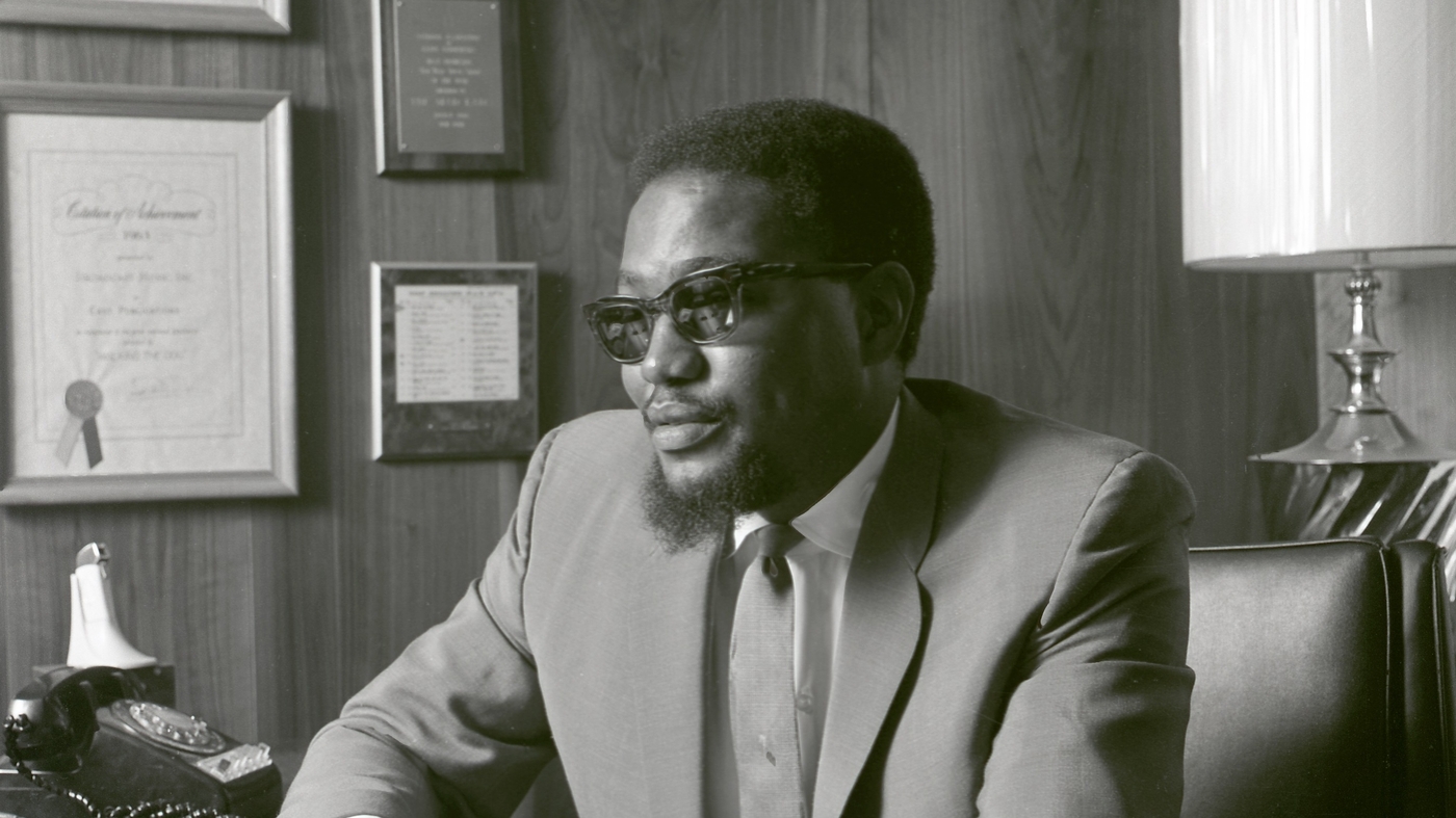 al-bell-in-stax-office_wide-5375dbad487fc1954f339236af1fdc5ce01e5fa2-s1400-c100-8438230-4121150-jpg