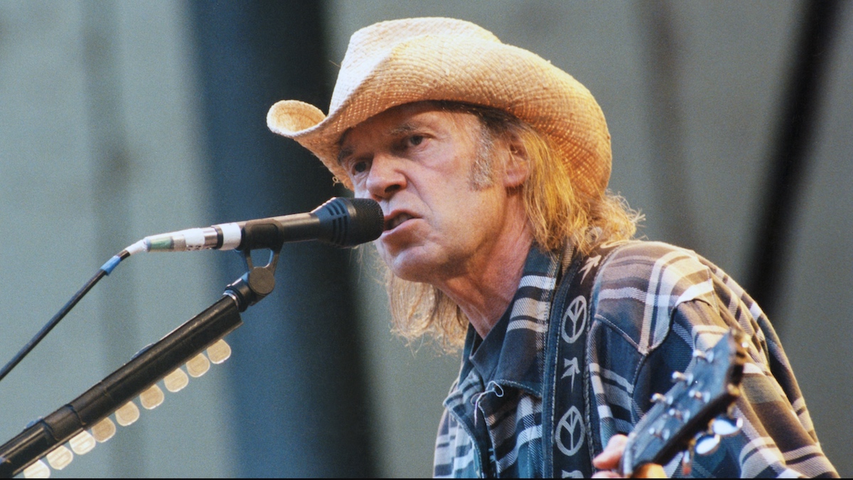 neil-young-ticketmaster-4994296-4425547-jpg