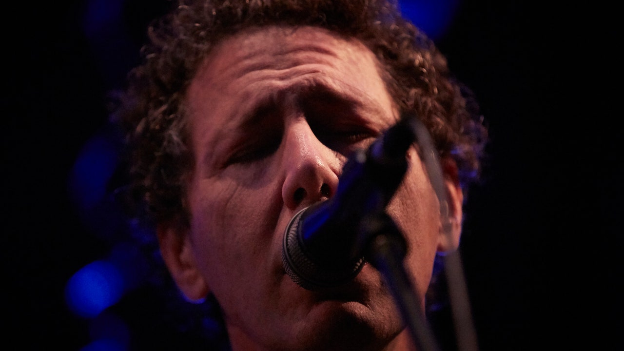 yo-la-tengo-drag-show-nashville-tennessee-7237599-5483158-jpg